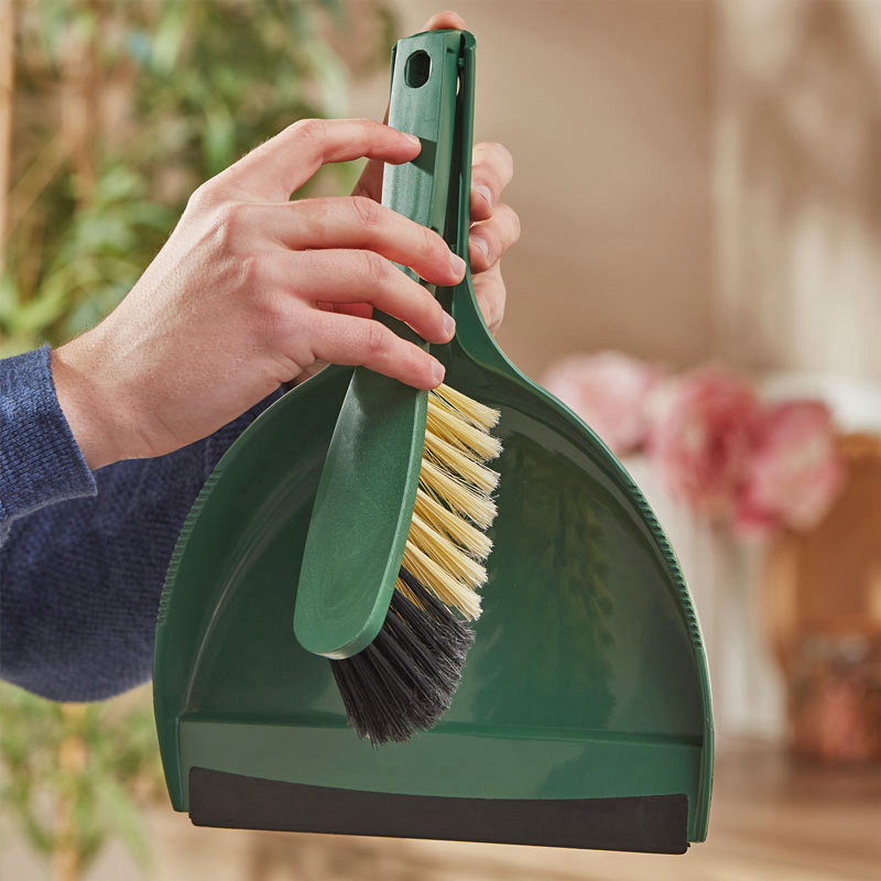 Eco Dustpan Brush Set Use